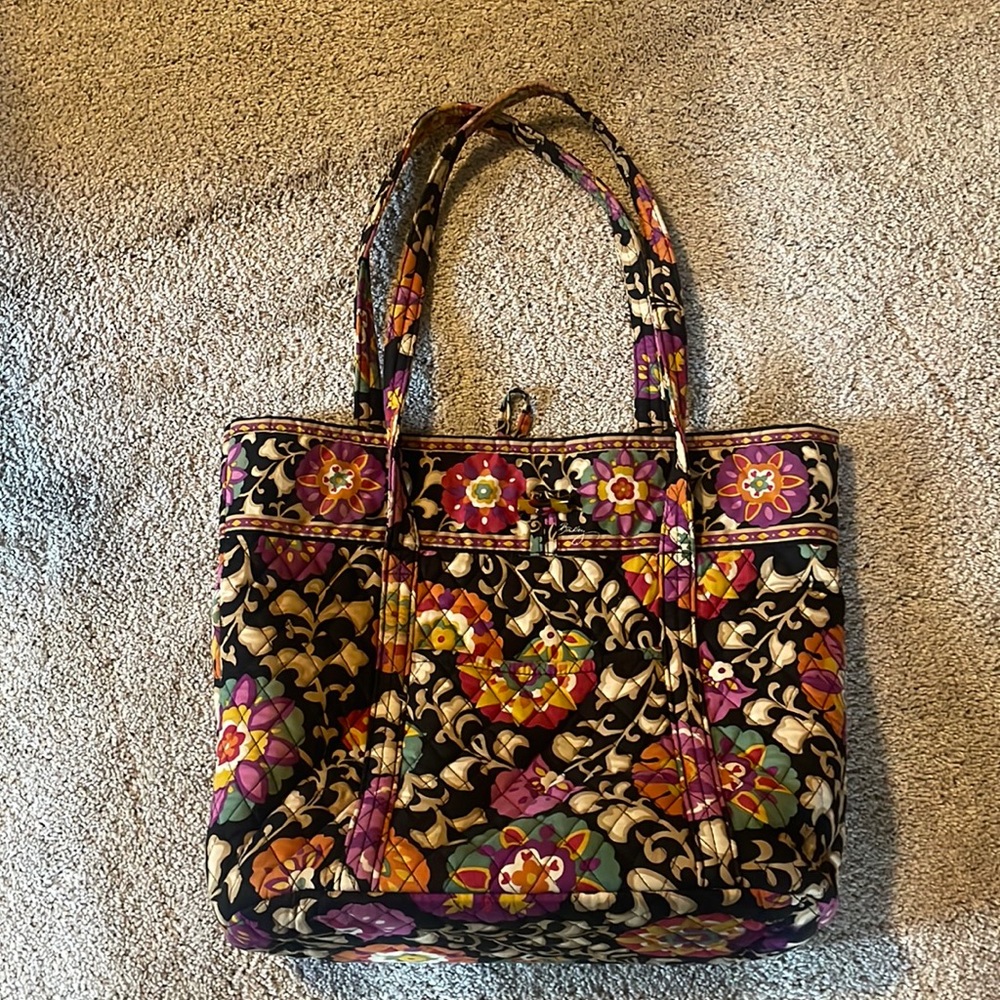 Vera Bradley large tote in Suzani